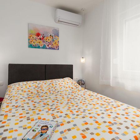 PUY Sylvia Center Apartment מראה חיצוני תמונה