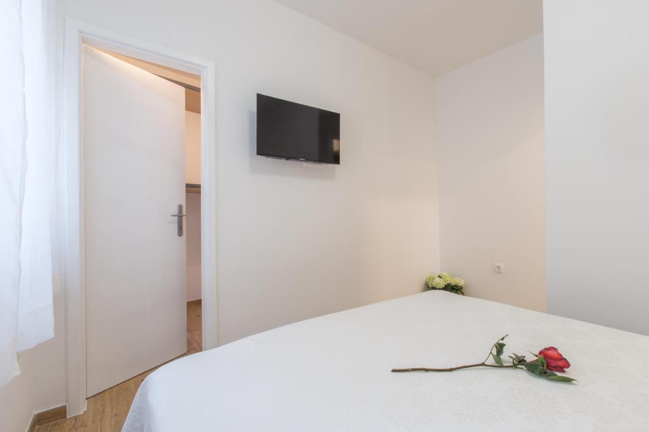 PUY Sylvia Center Apartment מראה חיצוני תמונה
