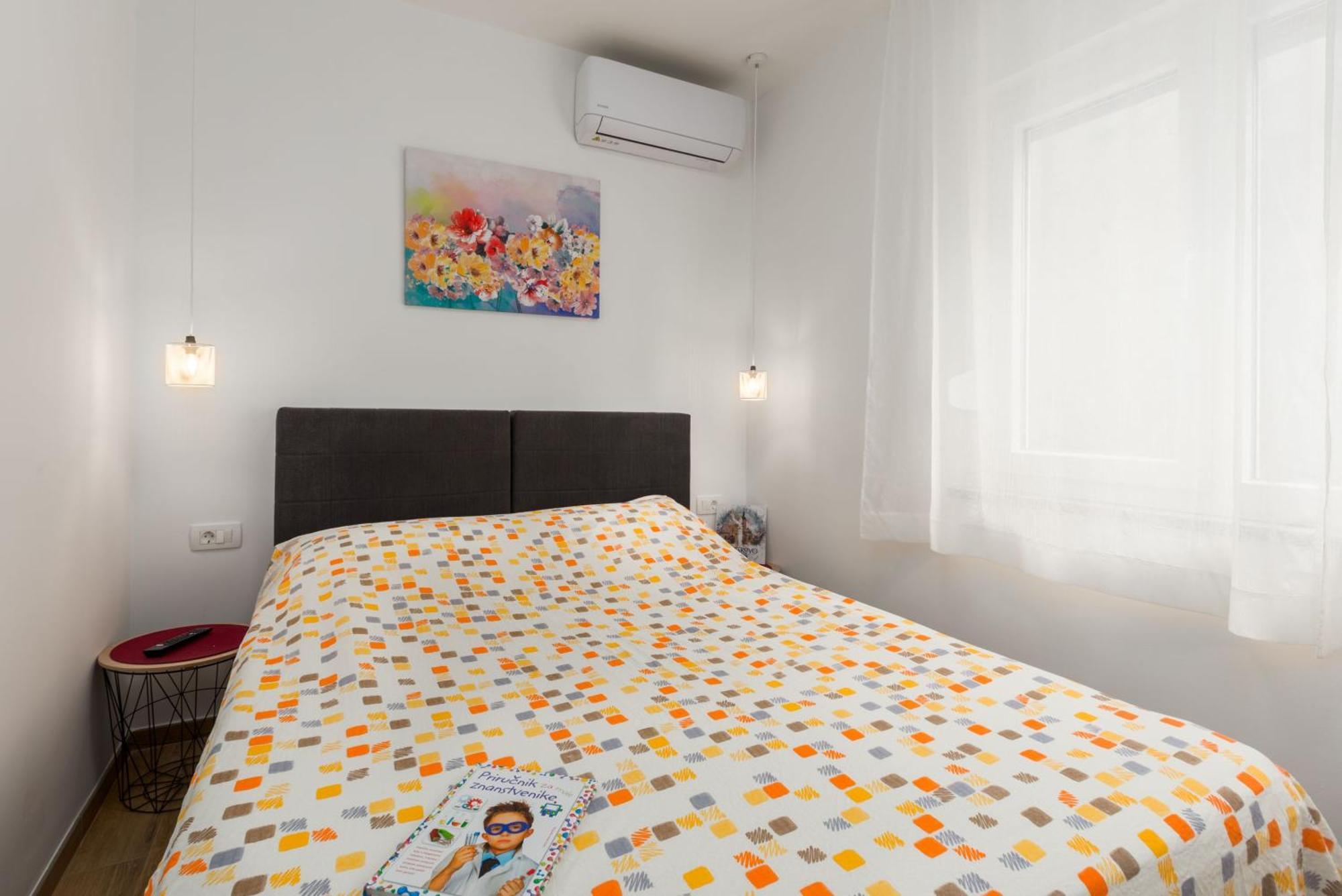 PUY Sylvia Center Apartment מראה חיצוני תמונה