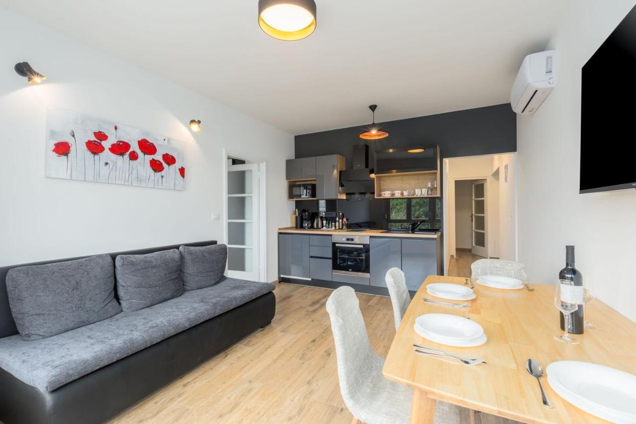 PUY Sylvia Center Apartment מראה חיצוני תמונה